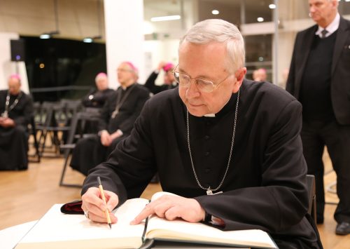 Przewodniczący Episkopatu złożył życzenia bp. Wiesławowi Lechowiczowi
