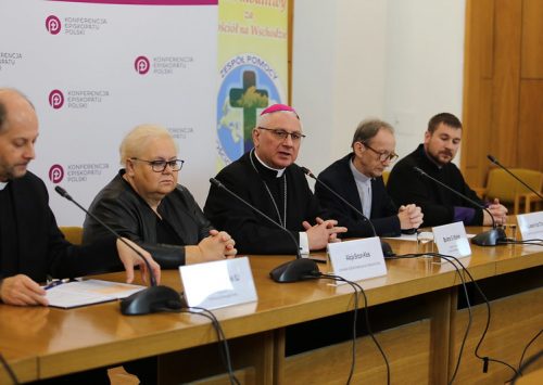 Bp Miziński: Pomoc potrzebującym braciom leży w centrum nauczania i misji Kościoła